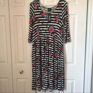 NWT Agnes and Dora Oakley Dress